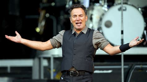 Bruce Springsteen: An Inspirational Figure and a Magical Performer